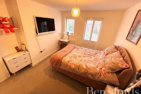 undefined, Brick House 1A, Faringdon Avenue, RM3