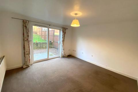 2 bedroom house to rent, Swan Avenue, Bingley, West Yorkshire, UK, BD16