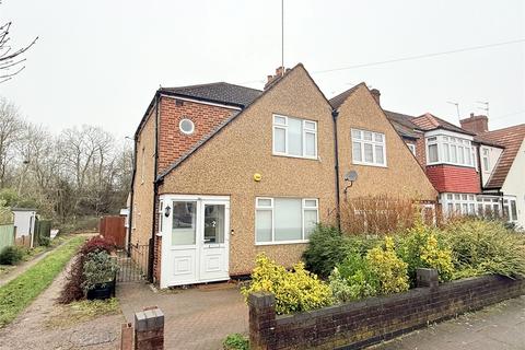 3 bedroom end of terrace house to rent, Hillier Close, New Barnet, EN5