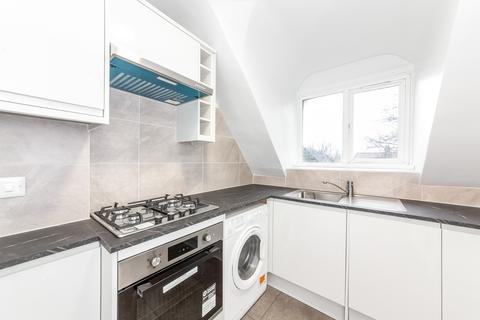 2 bedroom flat to rent, St. Mildreds Road, London, SE12