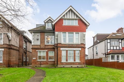 2 bedroom flat to rent, St. Mildreds Road, London, SE12