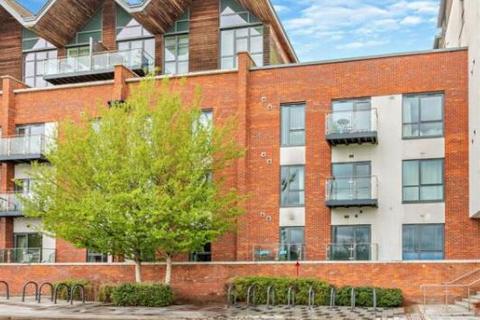 1 bedroom apartment for sale, Flat 6 Baily, Park Way, Newbury, Berkshire, RG14 1EF