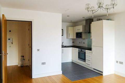 1 bedroom apartment for sale, Flat 6 Baily, Park Way, Newbury, Berkshire, RG14 1EF