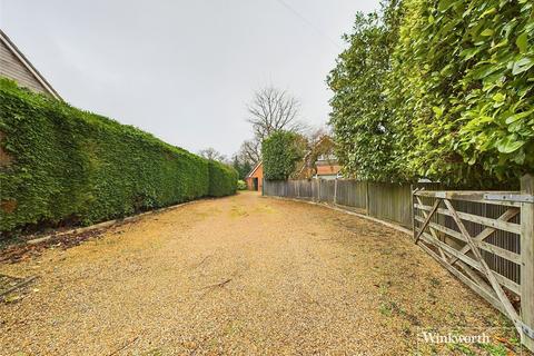 4 bedroom detached house for sale, Spring Close, Upper Basildon, Reading, Berkshire, RG8