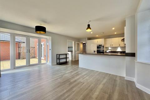 11 Fitzwilliam Road, Burnham-on-crouch, CM0 8GJ