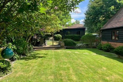 7 Bennetts Close, Padbury, Buckingham, MK18 2BF