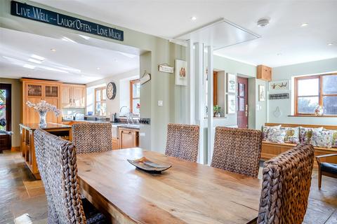 7 Bennetts Close, Padbury, Buckingham, MK18 2BF