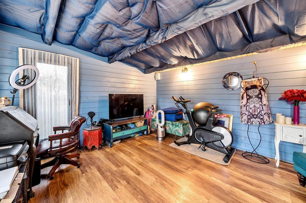 Garden room