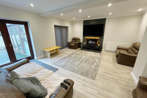 3 bedroom detached house for sale, Ringwood Road, Bournemouth, BH11 8