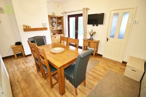 2 bedroom terraced house for sale, Chorley Road, Westhoughton, BL5 3LZ