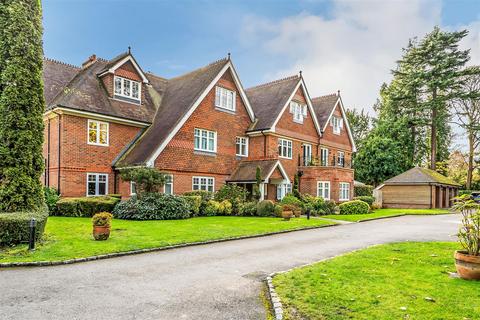 2 bedroom apartment for sale, HAWKS HILL HOUSE, FETCHAM, KT22