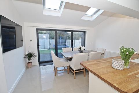 2 bedroom end of terrace house for sale, Severn Close, Flitwick