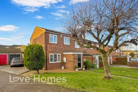 2 bedroom end of terrace house for sale, Severn Close, Flitwick