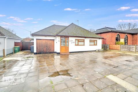 2 bedroom detached bungalow for sale, Rectory Road, Rochford