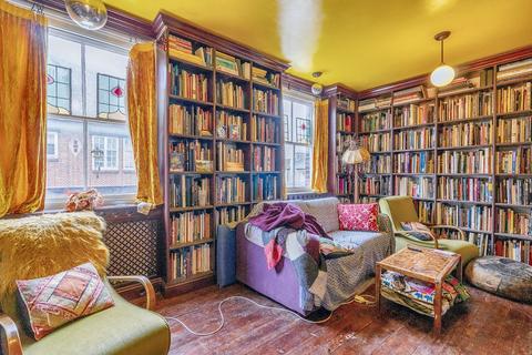 25 Somers Road, London, SW2 2AF