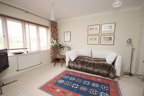 6 Bramley Close, Kirdford, Billingshurst, RH14 0QH