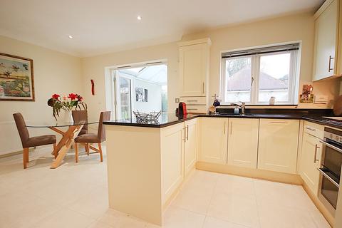 6 Bramley Close, Kirdford, Billingshurst, RH14 0QH