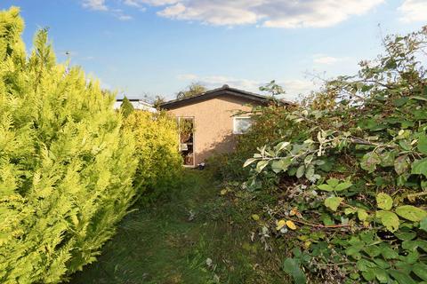 3 bedroom semi-detached house for sale, Lincroft Crescent, Coventry CV5