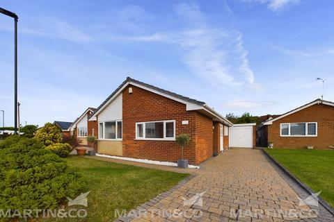 2 bedroom detached bungalow for sale, Elizabeth Avenue, Kirk Sandall