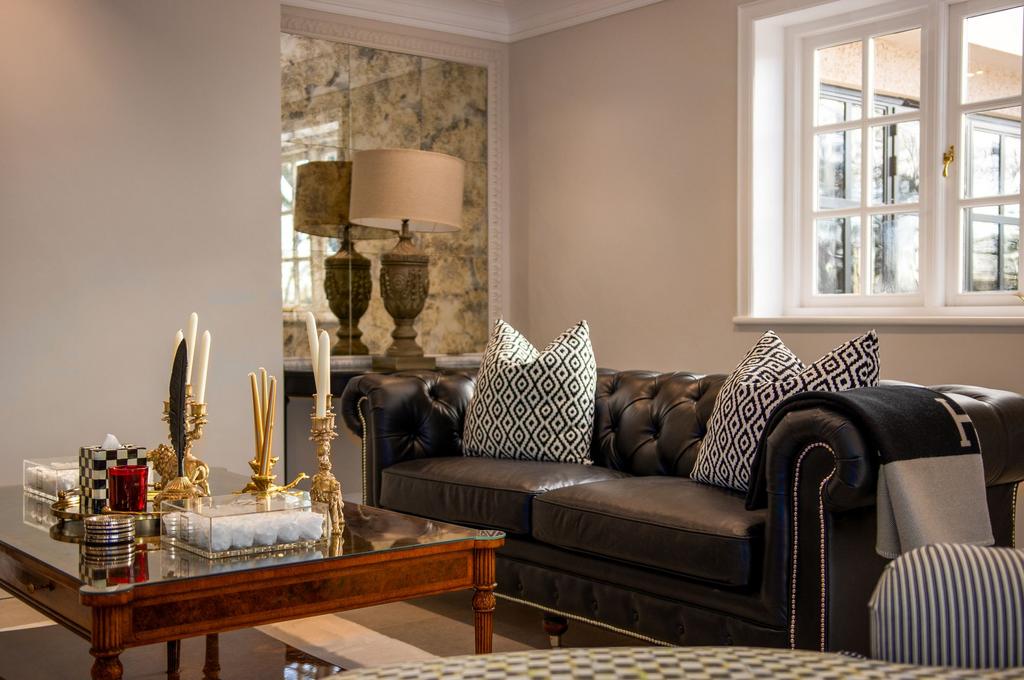 Snug/ Sitting Room