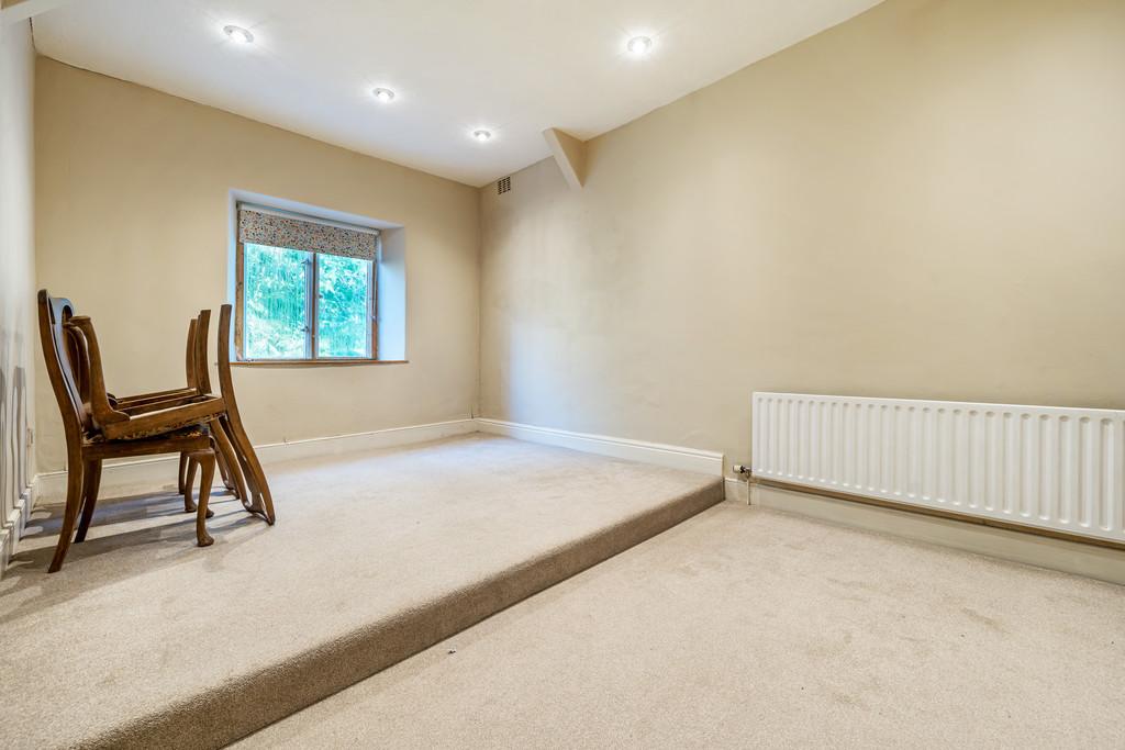 Bedroom 7 Suite