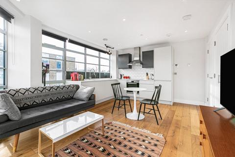 1 bedroom apartment for sale, Highshore Road, London