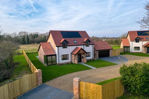 4 bedroom detached house for sale, King Street, Somersham, Huntingdon, Cambridgeshire, PE28 3EJ