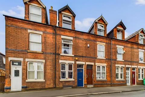 3 bedroom terraced house to rent, Westwood Road, Nottingham NG2