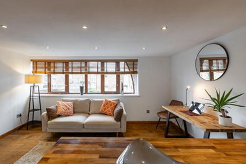1 bedroom apartment to rent, 40 Flax House