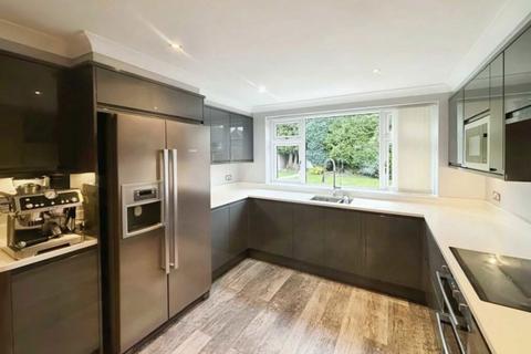 4 bedroom house to rent, Sedgeford Road, London W12