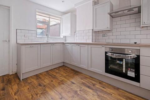 2 bedroom terraced house to rent, Banner Street, Liverpool L15