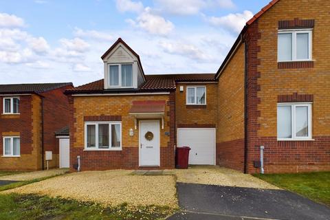 3 bedroom semi-detached house for sale, Masefield Avenue, Holmewood