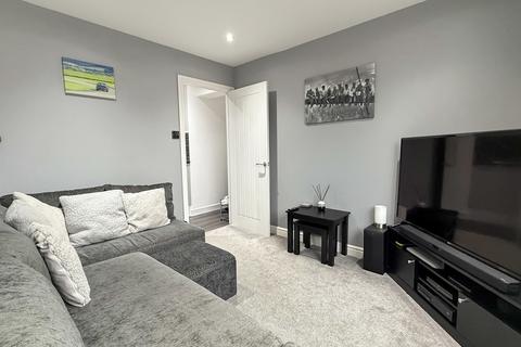 1 bedroom cluster house for sale, Danvers Way, Westbury