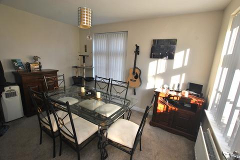 2 Bakers Lock, Hadley, Telford, TF1 5TE