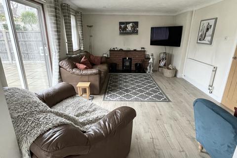 3 bedroom detached bungalow for sale, Lewesdon Drive, Broadstone