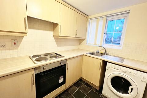 2 bedroom ground floor flat for sale, Thorneycroft Drive, Warrington