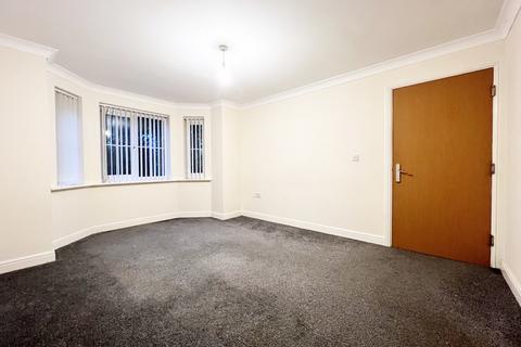 2 bedroom ground floor flat for sale, Thorneycroft Drive, Warrington