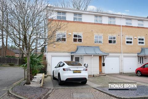 3 bedroom end of terrace house for sale, Helegan Close, Orpington