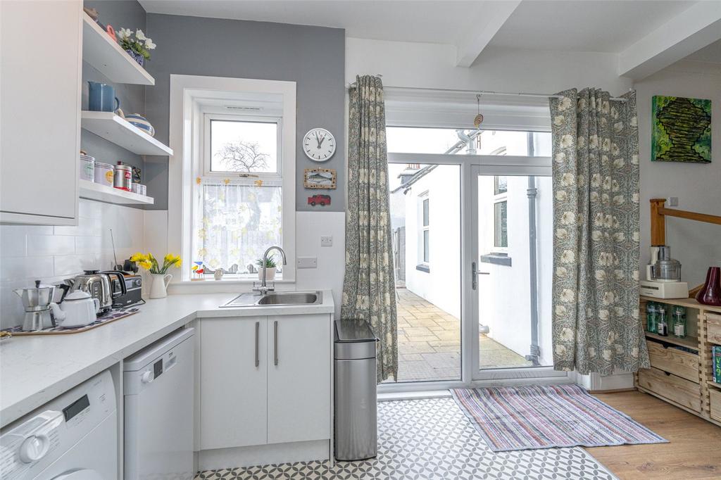 Dining Kitchen Alt