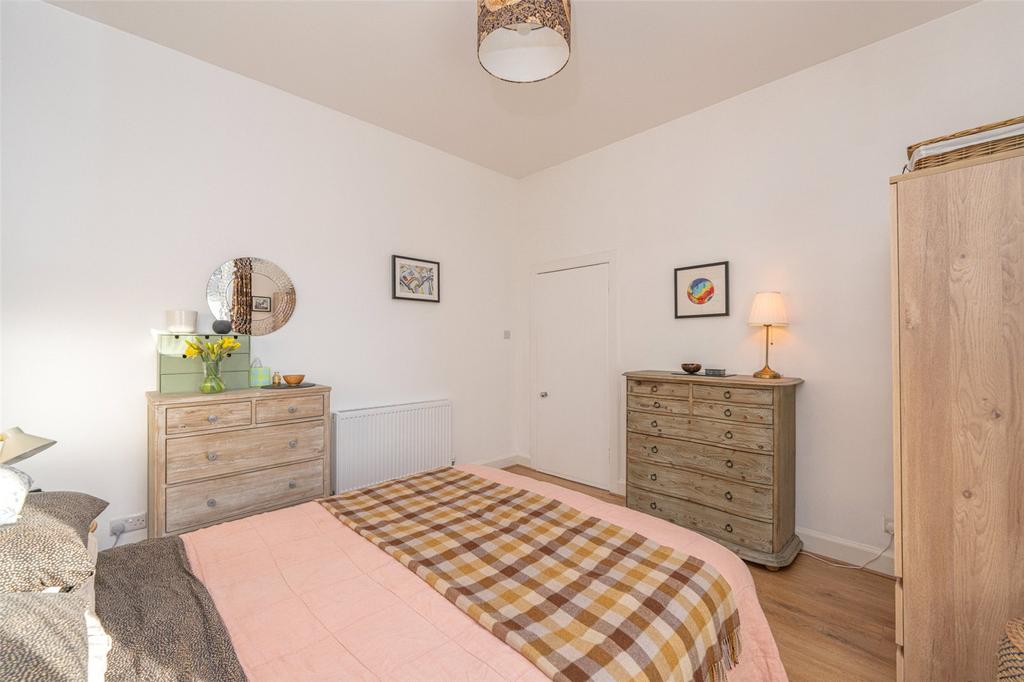 Bedroom 1 Alt