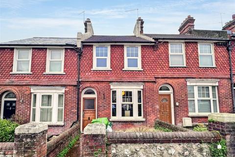 2 bedroom terraced house for sale, Green Street, Eastbourne BN21