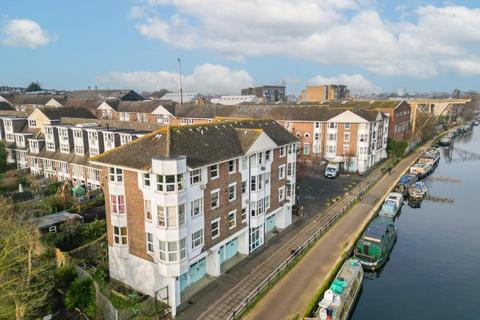 Watermint Quay, Craven Walk, London, N16