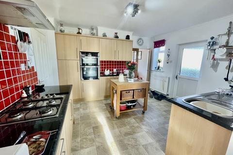 2 bedroom detached bungalow for sale, Kennedy Road, Holbeach