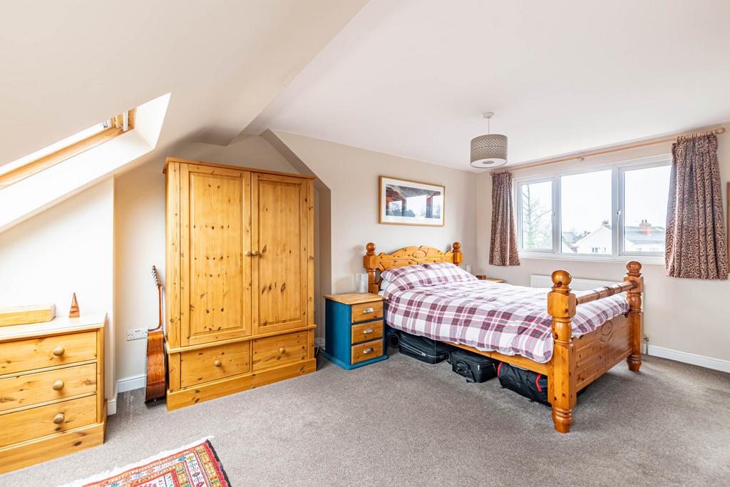 Bedroom4a
