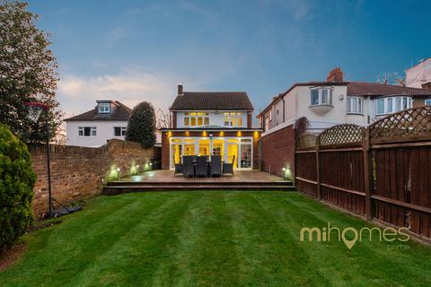 4 bedroom detached house for sale, Bush Hill Road, London