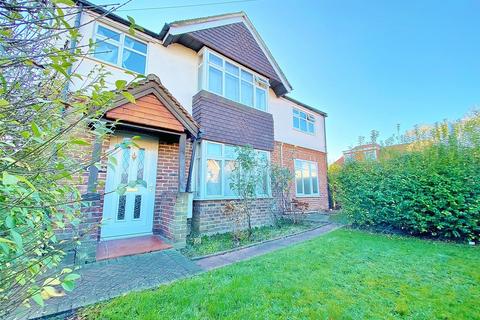 2 bedroom apartment to rent, Aldershot Road, Guildford, Surrey, GU2