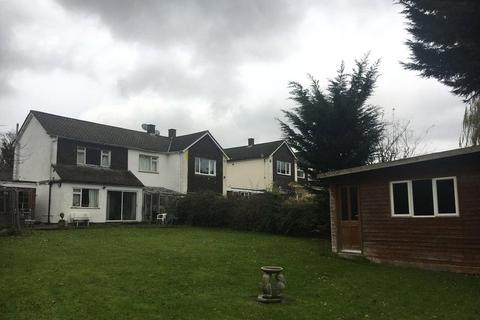 13 Raebarn Gardens, Barnet, EN5 3DB