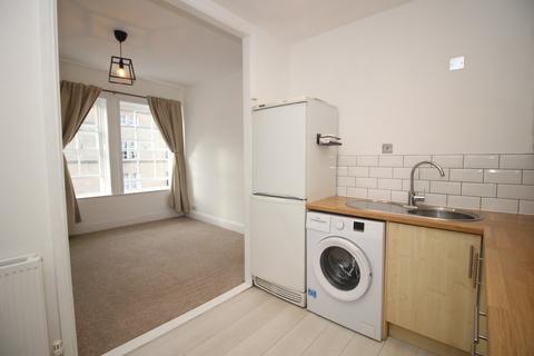 2 bedroom apartment to rent, Bathwick Street, Bath