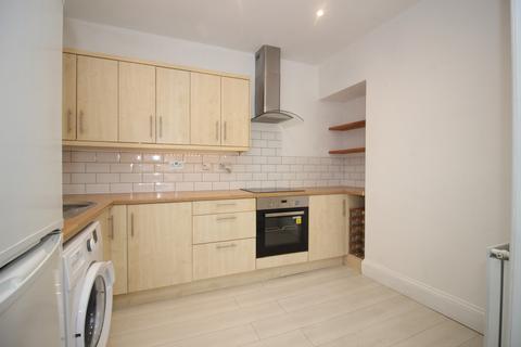 2 bedroom apartment to rent, Bathwick Street, Bath