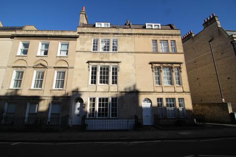 2 bedroom apartment to rent, Bathwick Street, Bath